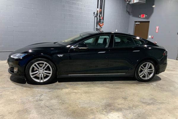 2014 Tesla Model S 