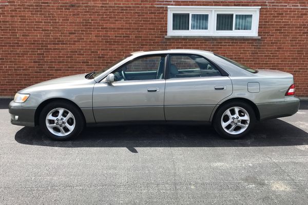 2000 Lexus ES 
