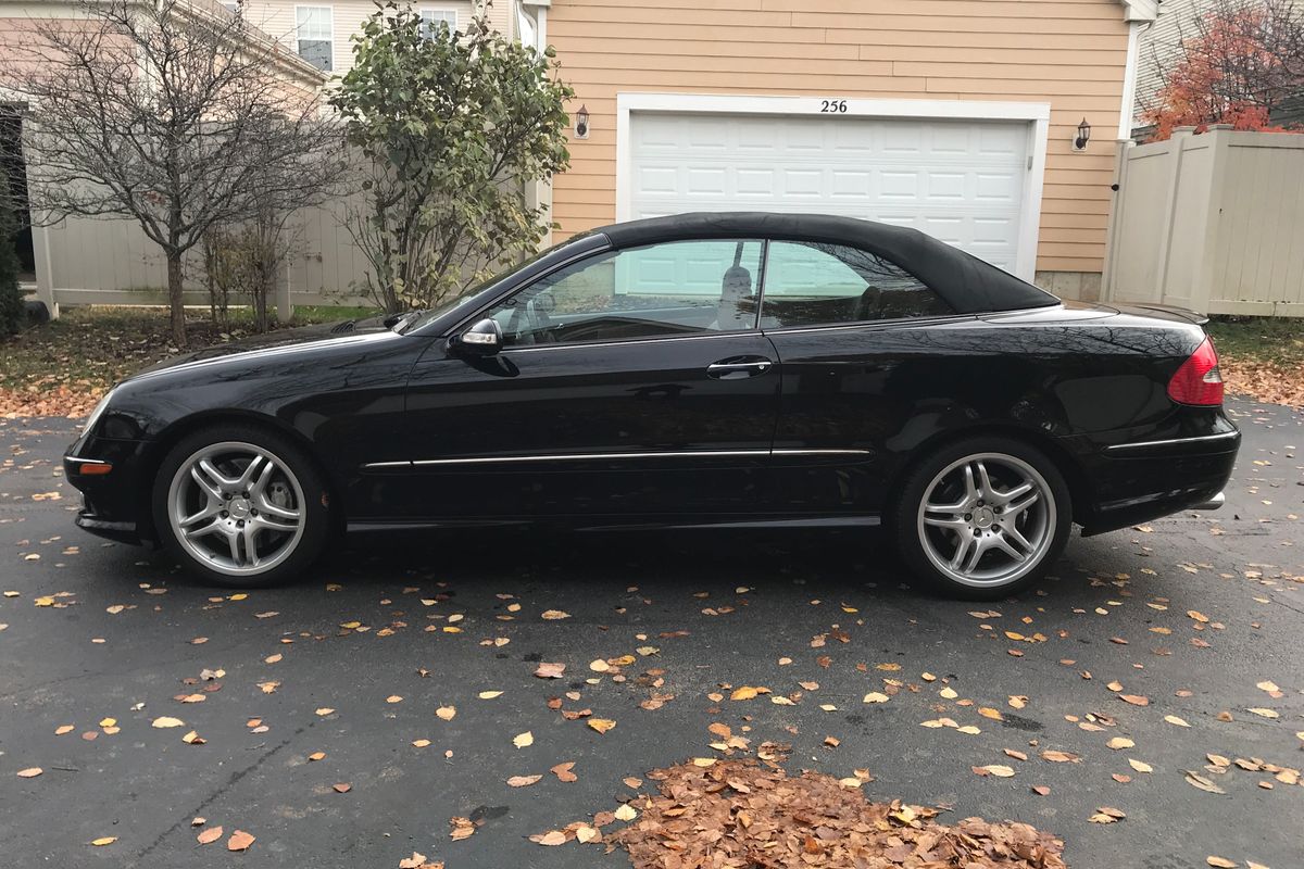 2009 MercedesBenz CLKClass CLK 550 Cabriolet 2D for Sale (66,251