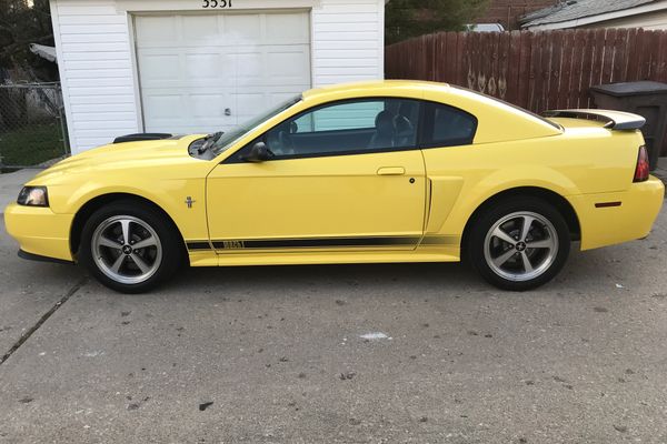 2003 Ford Mustang 