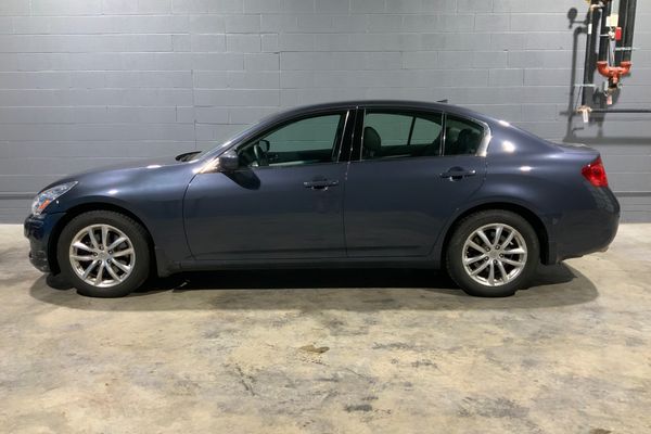 2009 INFINITI G 