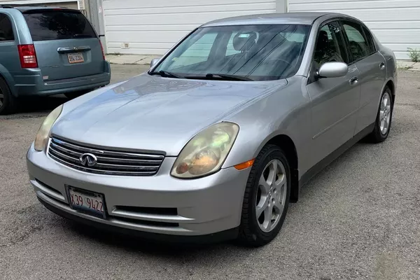 2004 INFINITI G 