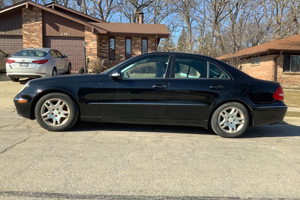2004 Mercedes-Benz E-Class 