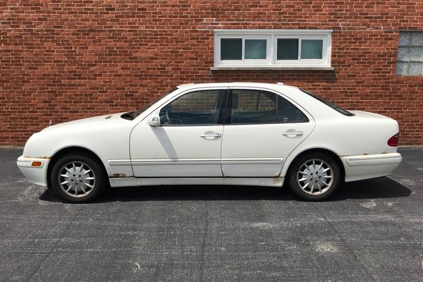 2002 Mercedes-Benz E-Class 