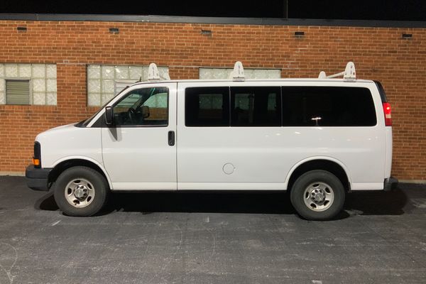 2011 chevrolet express 2500 ls