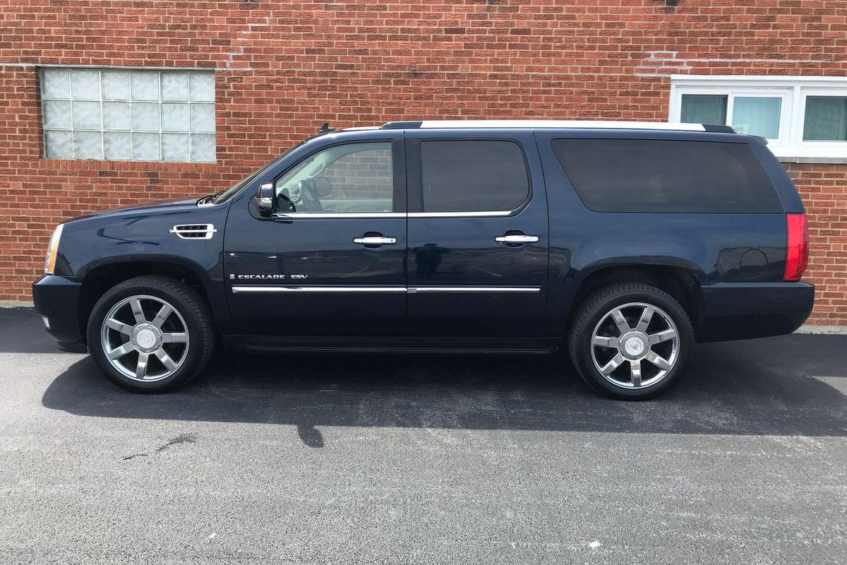 2008 Cadillac Escalade ESV Sport Utility 4D for Sale (179,200 miles