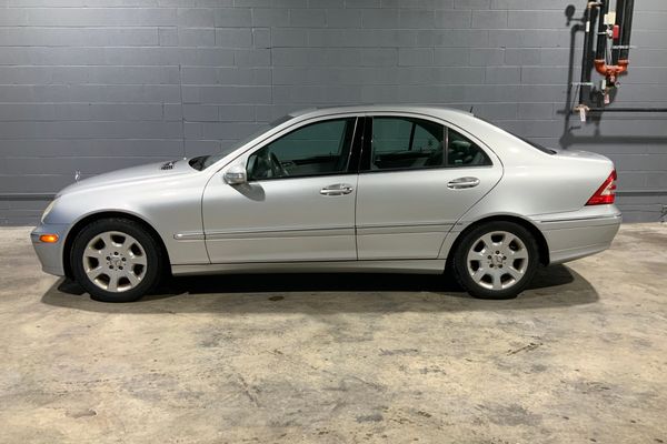 2005 Mercedes-Benz C-Class 