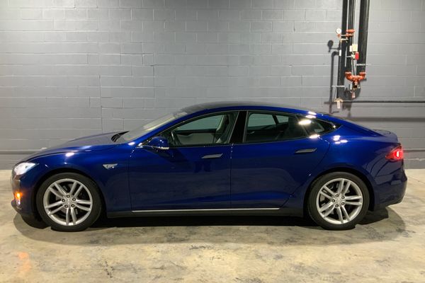 2015 Tesla Model S 