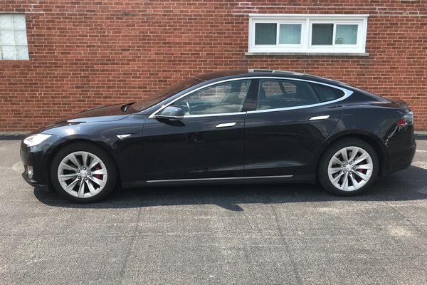 2016 Tesla Model S 