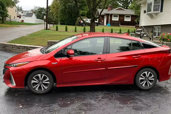 2017 Toyota Prius Prime 