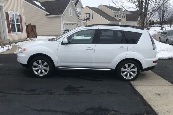 2010 Mitsubishi Outlander 