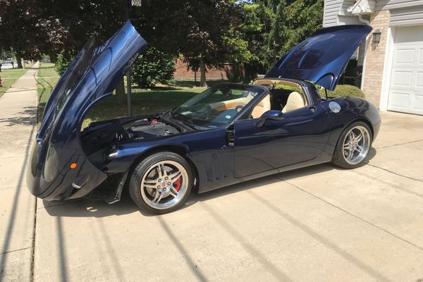 2005 Chevrolet Corvette/Anteros 