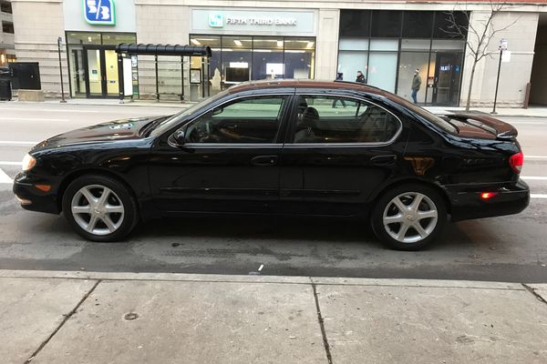 2003 INFINITI I 